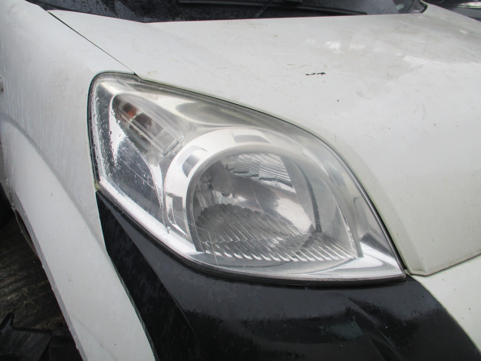 2015 PEUGEOT BIPPER MK1 OSF DRIVER SIDE FRONT HEADLIGHT HEADLAMP