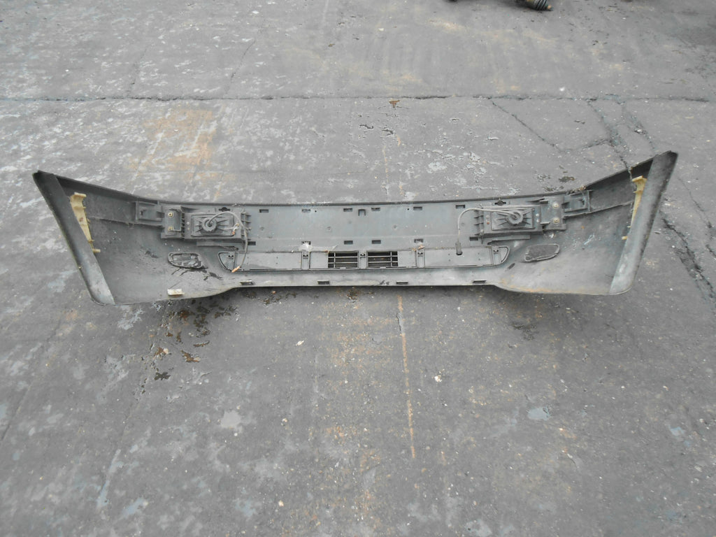 AUDI 80 B3 89 1986 BLACK PLASTIC FRONT BUMPER FOG LIGHT TYPE 893807101C