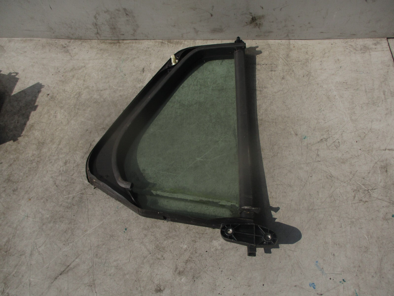 2015 VOLKSWAGEN GOLF MK7 NSR PASSENGER SIDE REAR LEFT QUARTER GLASS 5G6845213