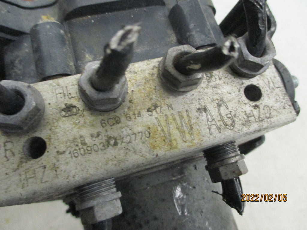 VW VOLKSWAGEN POLO 2017 1.2 PETROL ABS PUMP MODULATOR 6C0614517N