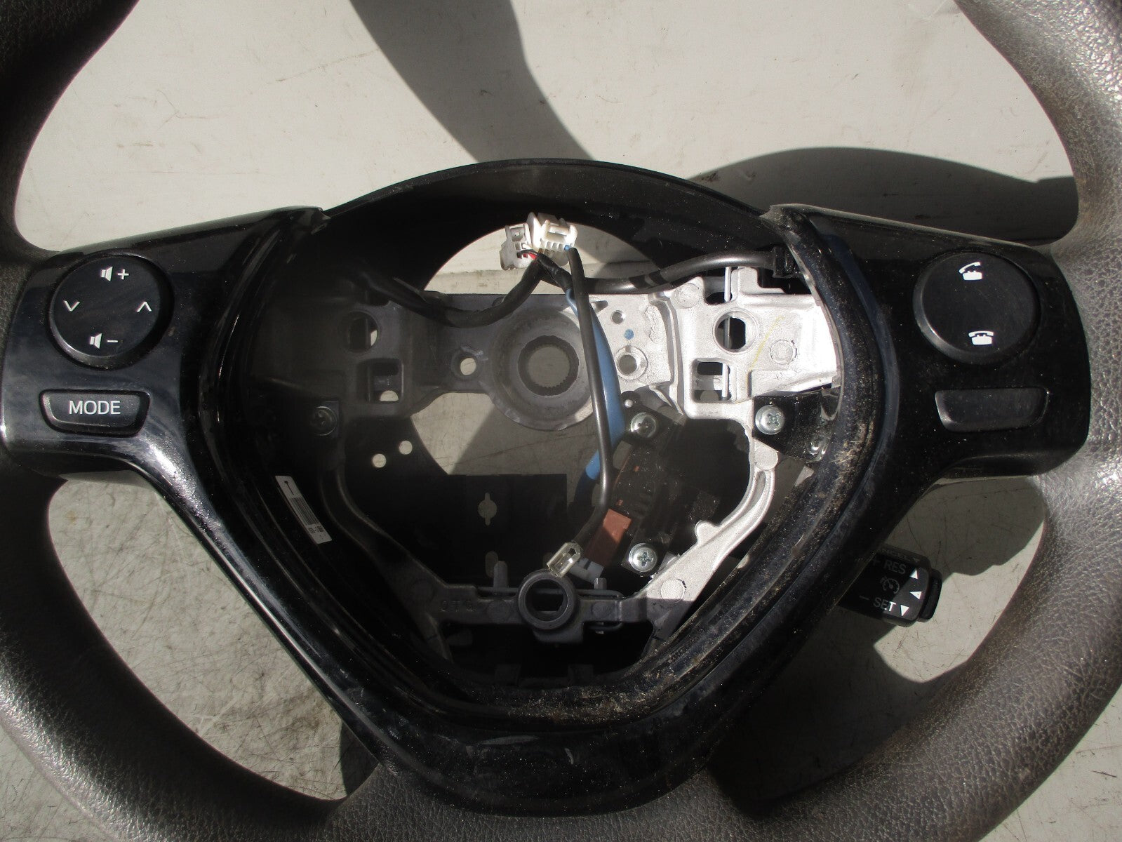 2016 PEUGEOT 108 MULTIFUNCTION STEERING WHEEL 451000H050