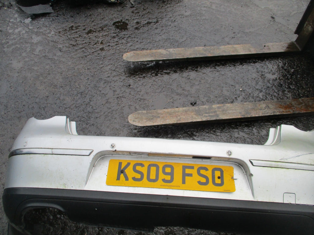 VW VOLKSWAGEN PASSAT B6 2009 REAR COMPLETE BUMPER SILVER