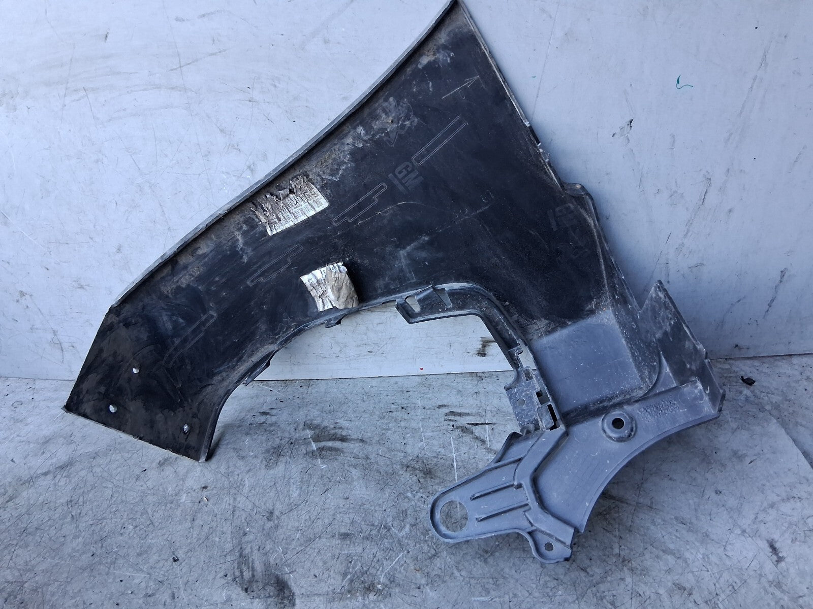 2023 CITROEN BERLINGO MK3 OSR DRIVER SIDE REAR BUMPER CORNER MOULDING 9816806480