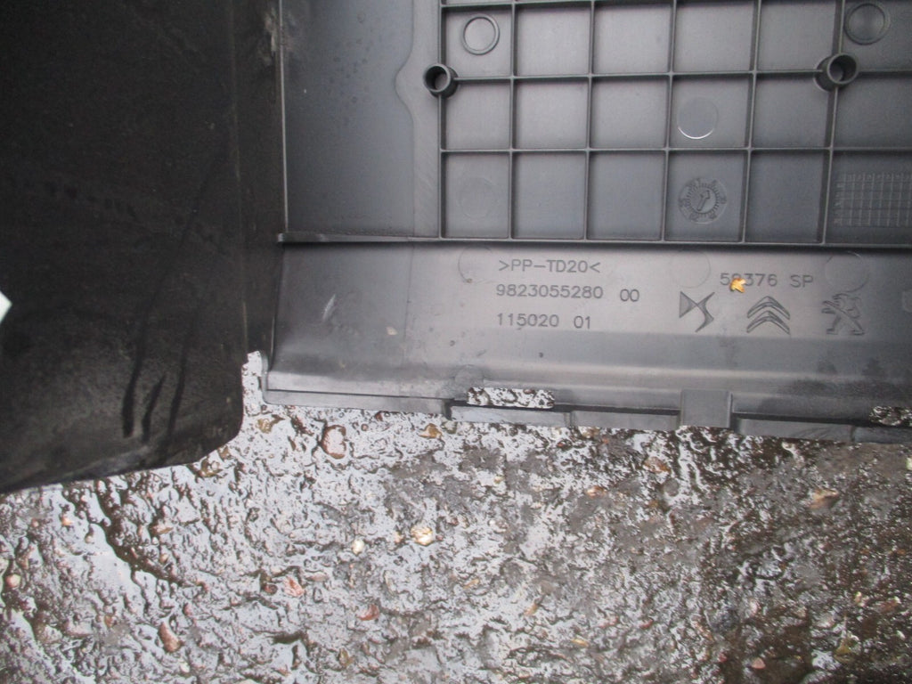 2016 CITROEN CACTUS CONTROL ECU & BATTERY TRAY 9688828380 03 (ref s)