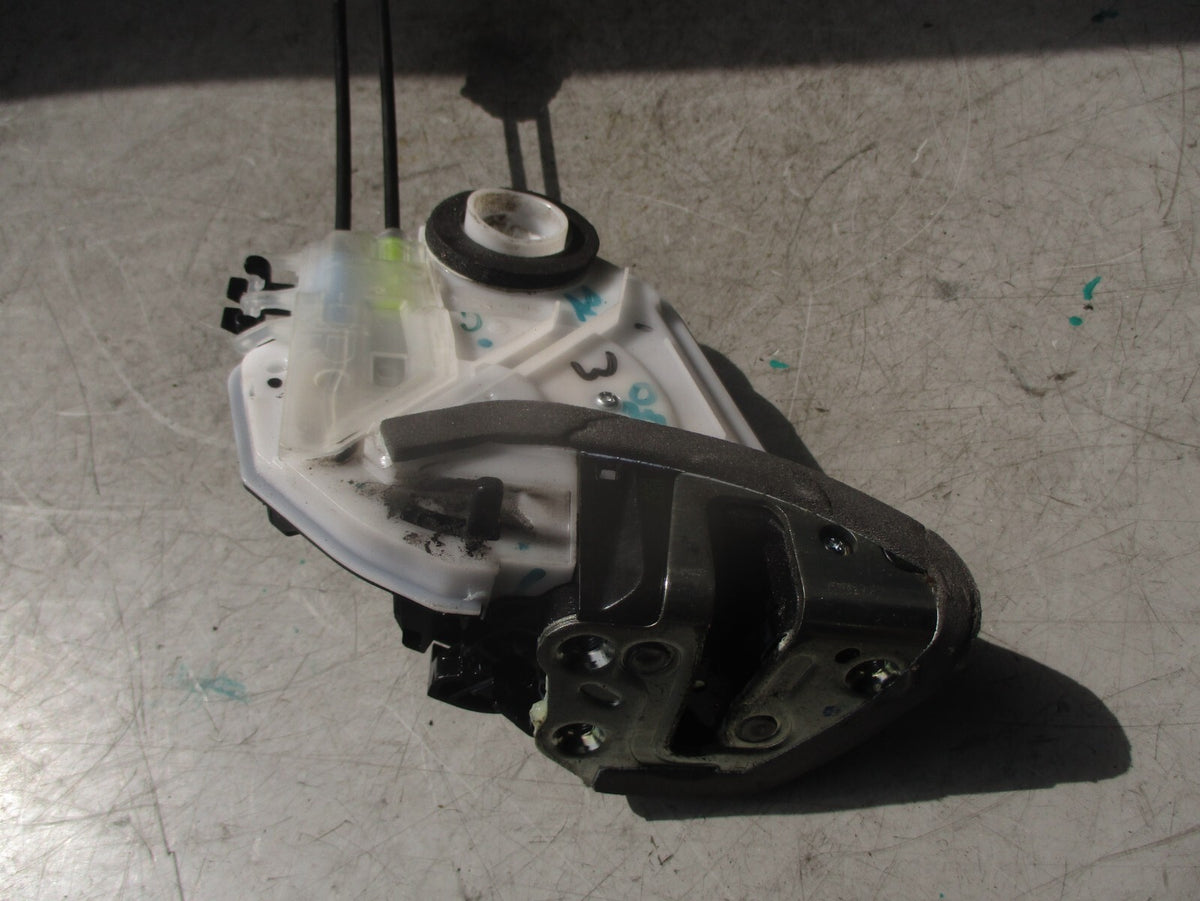 2019 TOYOTA AYGO MK2 OSR DRIVER SIDE REAR RIGHT DOOR LOCK MECHANISM