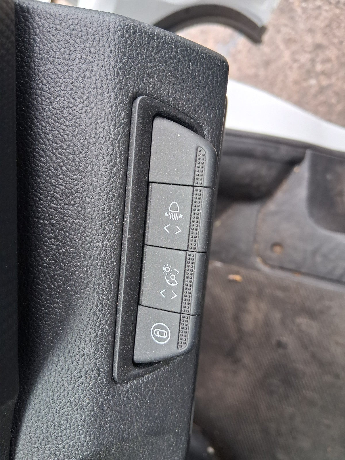 2024 RENAULT TRAFIC X82 MK3 DASH & HEADLIGHT ADJUSTMENT SWITCH PANEL 259806593R