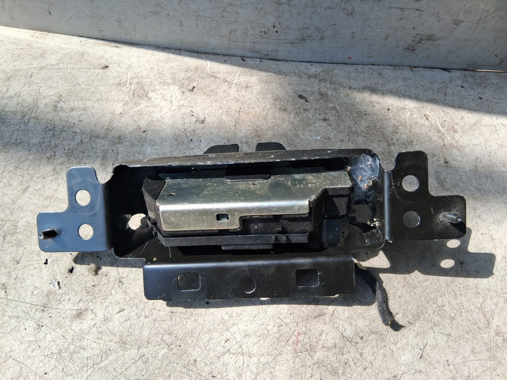 2016 PEUGEOT 208 REAR BOOTLID TAILGATE BOOT LOCK MECHANISM 9151487499