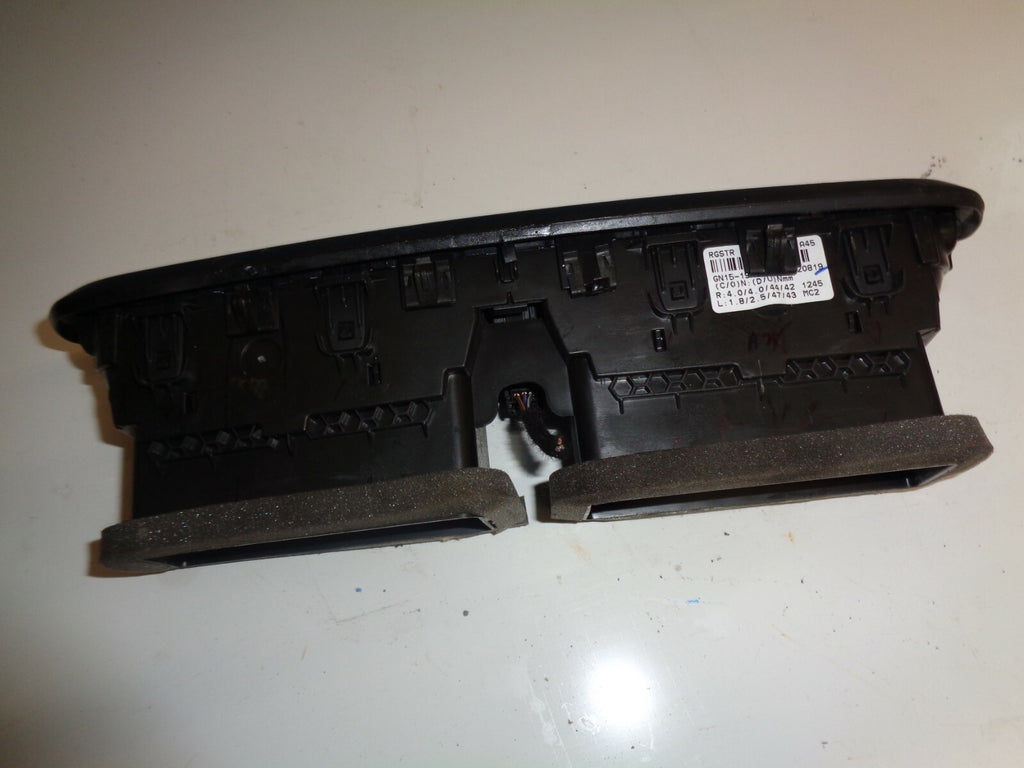 FORD ECOSPORT ST 2019 FRONT AIR VENT WITH HAZARD SWITCH GN1519K617