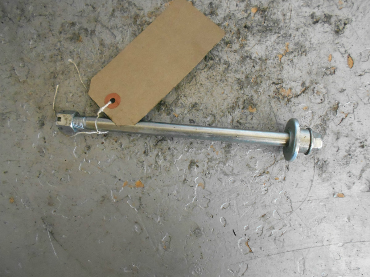 HYOSUNG GA125 CRUISE 2 2001 FRONT SPINDLE