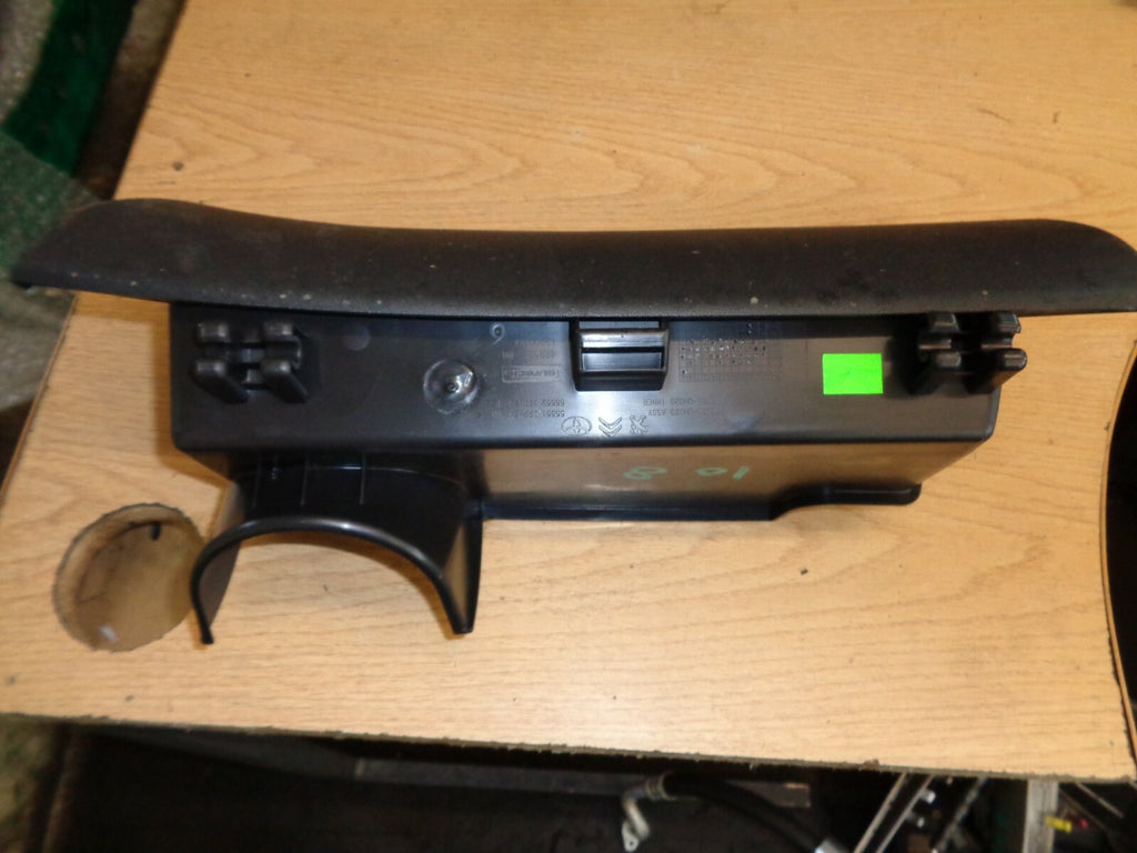 PEUGEOT 108 CITREON C1 TOYOTA AYGO GLOVE BOX 2017 MK2 555500H020