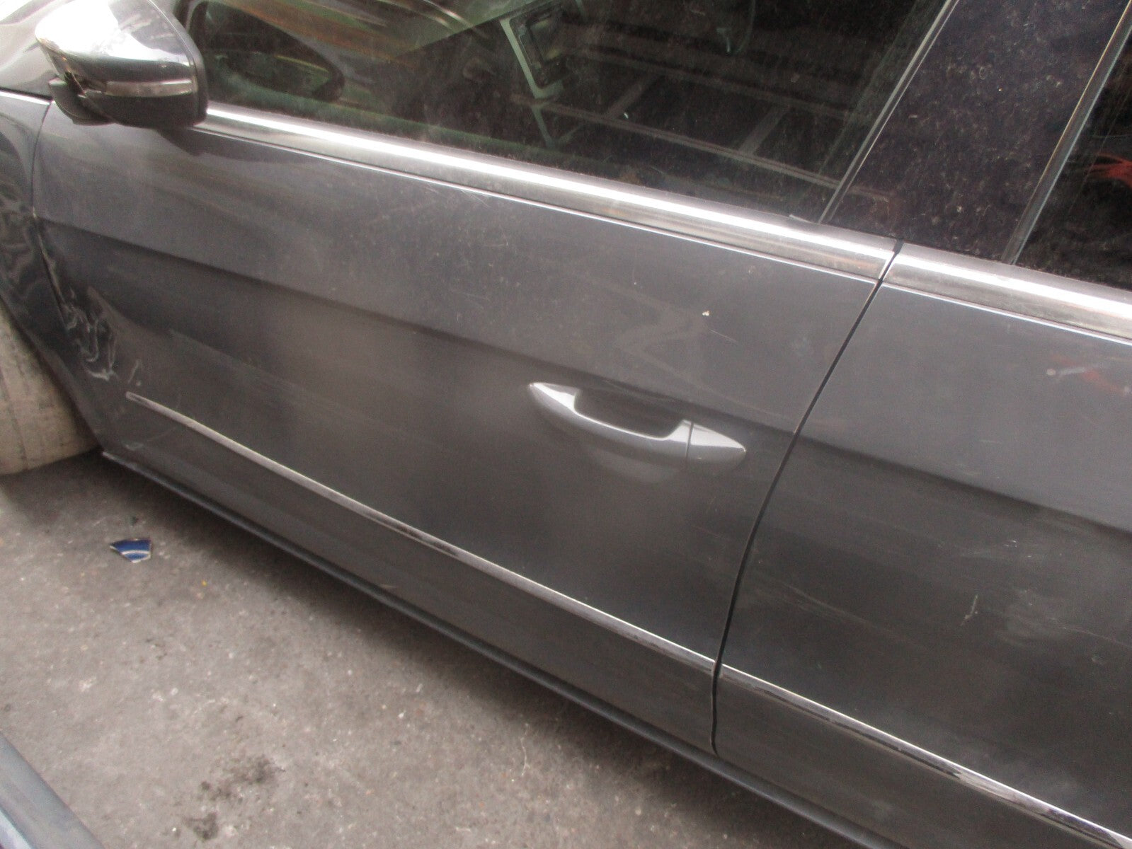 2012 VOLKSWAGEN PASSAT CC NSF PASSENGER SIDE FRONT LEFT BARE DOOR GREY LI7F
