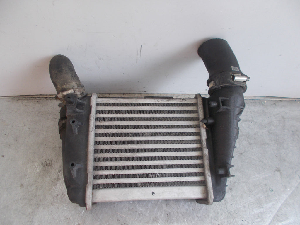 AUDI A4 AVANT B7 8E (MK3) 2.0 TDI (BRE) INTERCOOLER RAD RADIATOR 8E0145805C