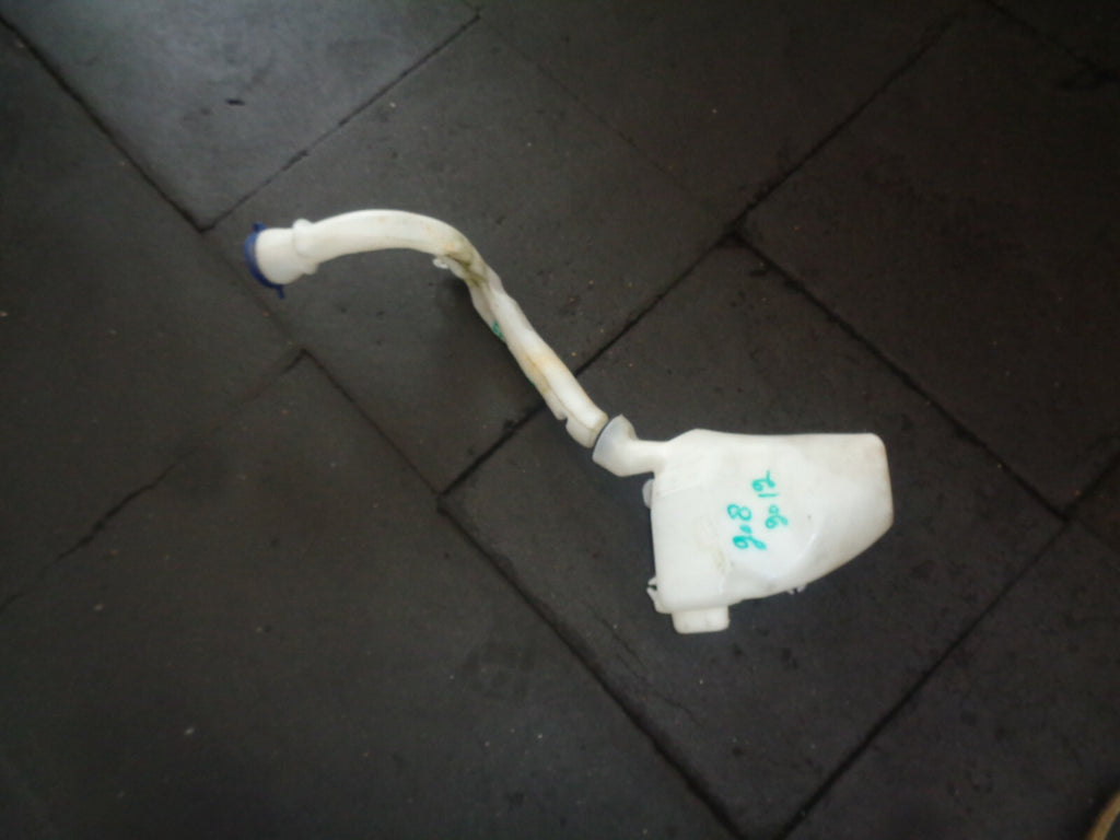 PEUGEOT 208 2012 FRONT WINDSCREEN WASHER BOTTLE TANK 9683988680
