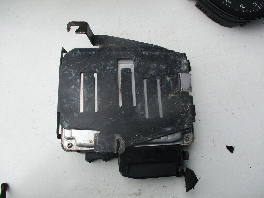 VW VOLKSWAGEN GOLF MK5 2007 1.6 PETROL ENGINE CONTROL UNIT ECU 036 906 032 AG