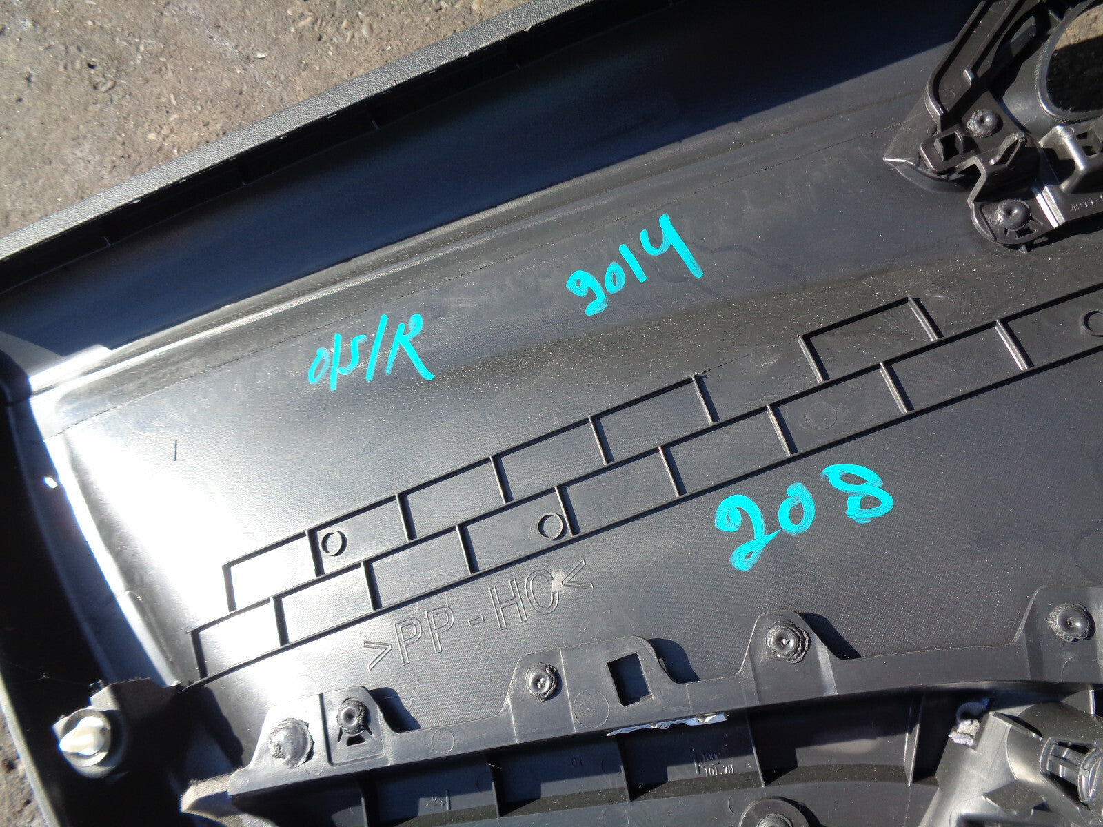 PEUGEOT 208 2014 OSR DRIVER SIDE REAR DOOR DOORCARD