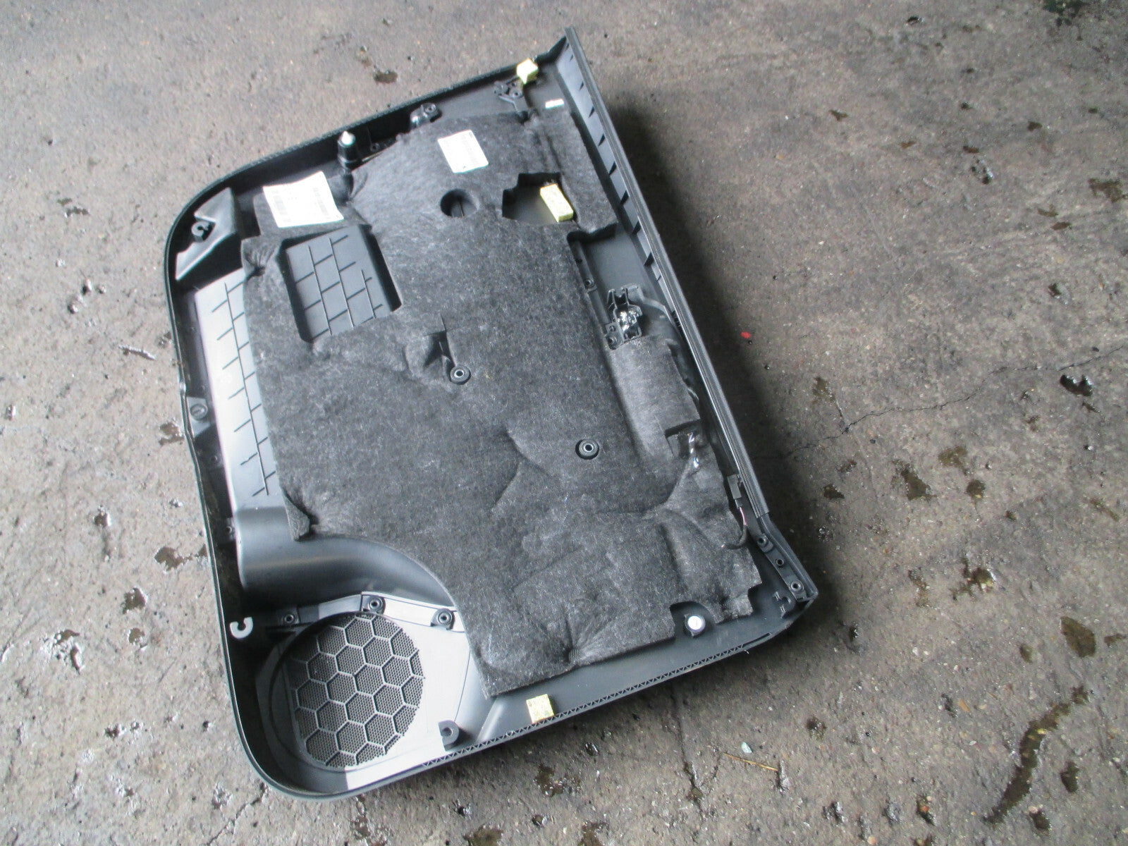 2017 SEAT TOLEDO MK4 KG OSF DRIVER SIDE FRONT DOOR CARD TRIM PANEL