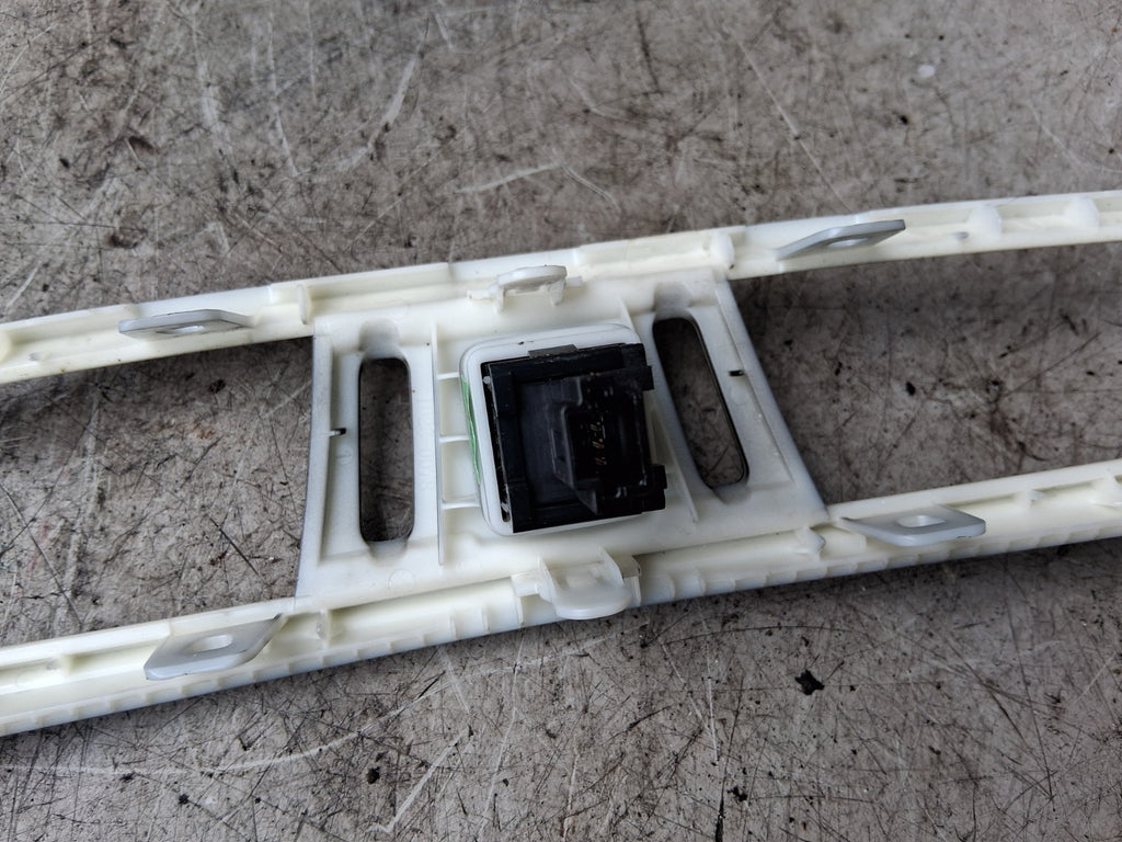 2020 NISSAN QASHQAI J11 MK2 FACELIFT HAZARD SWITCH TRIM PANEL COVER