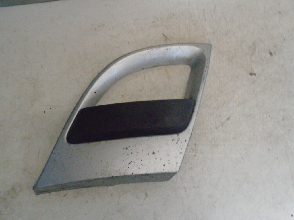 RENAULT MEGANE 2015 MK3 NSF FRONT PASSENGER SIDE FOG LIGHT TRIM GRILL 623840001