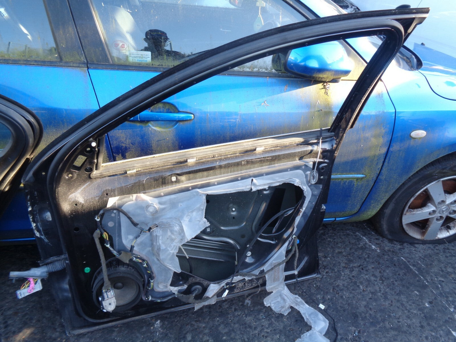 VAUXHALL INSIGNIA 2009 MK1 OSF DRIVER SIDE FRONT COMPLETE DOOR BLACK