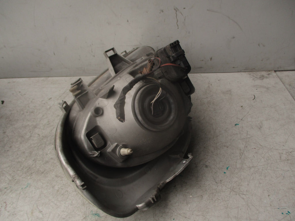 2006 VAUXHALL VIVARO MK1 OSR DRIVER SIDE FRONT HEADLIGHT HEAD LAMP 91165722