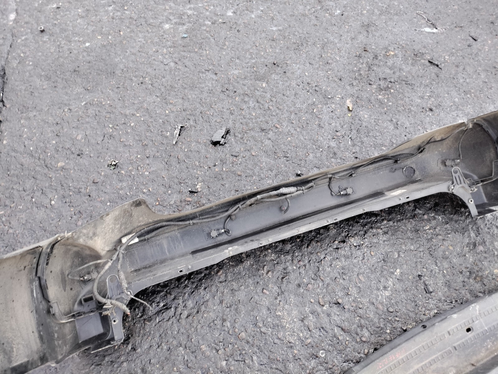 2019 PEUGEOT PARTNER REAR BUMPER WITH PDC SENSOR