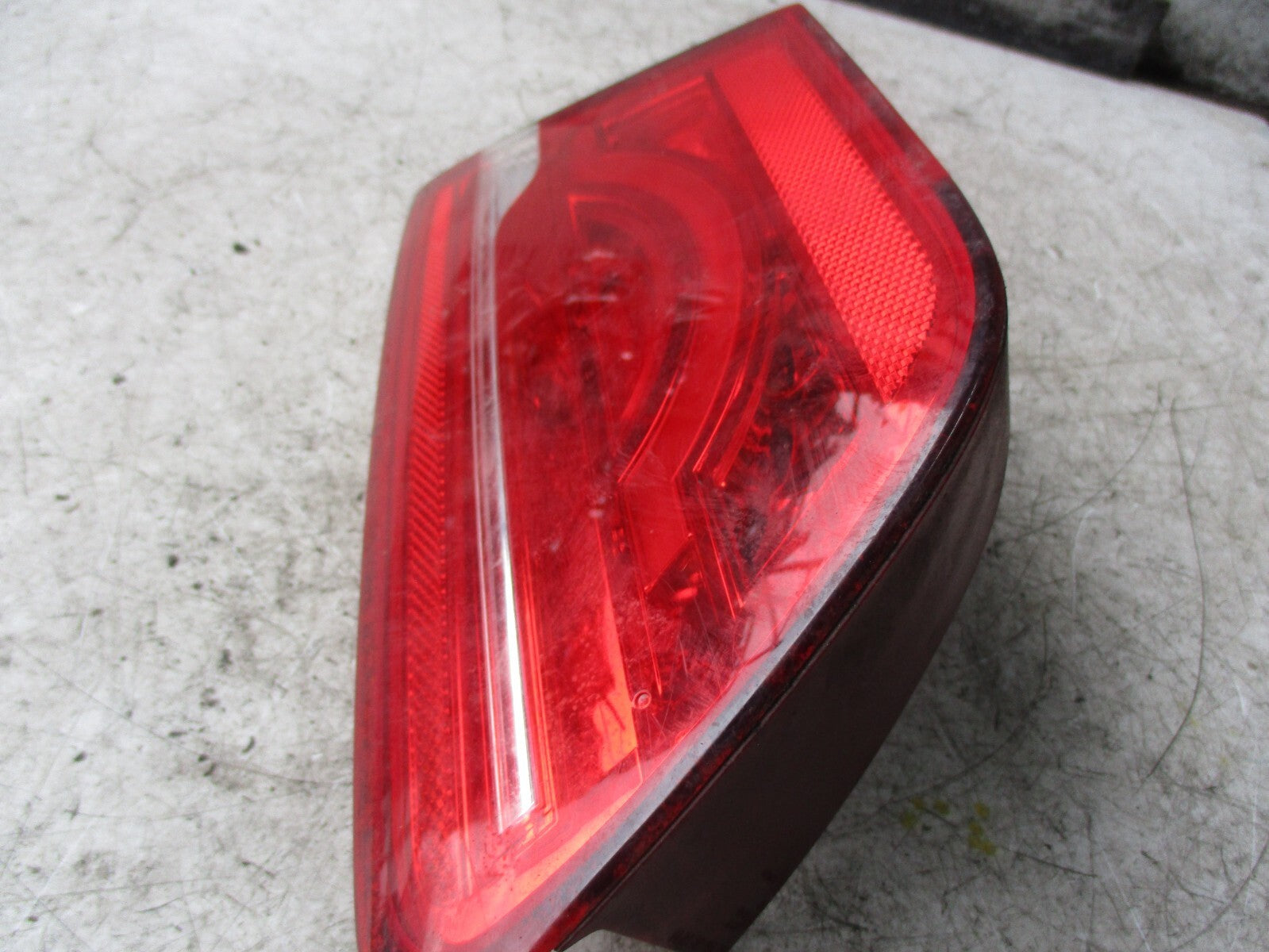 JAGUAR XE 2017 NSR PASSENGER SIDE REAR TAIL LIGHT TAIL LAMP