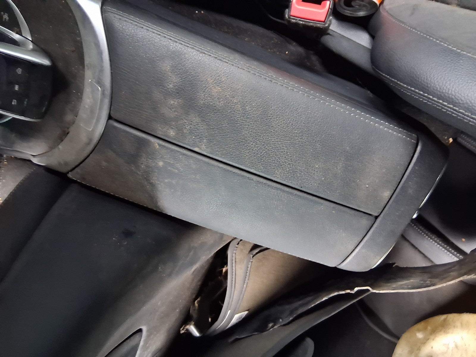 2021 MERCEDES C CLASS C205 COUPE CENTER CONSOLE LEATHER ARM REST