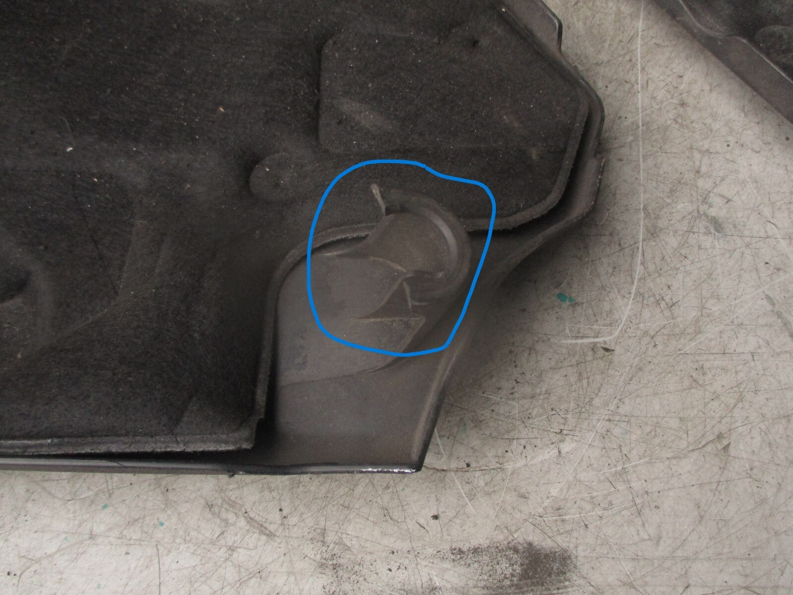 2014 MERCEDES SPRINTER W906 ENGINE TOP COVER A6510102367