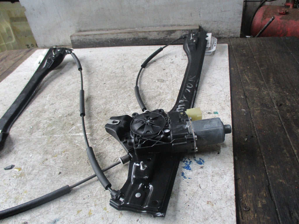 FORD S-MAX 2018 OSF DRIVER SIDE FRONT WINDOW REGULATOR & MOTOR EM2BR23200AF