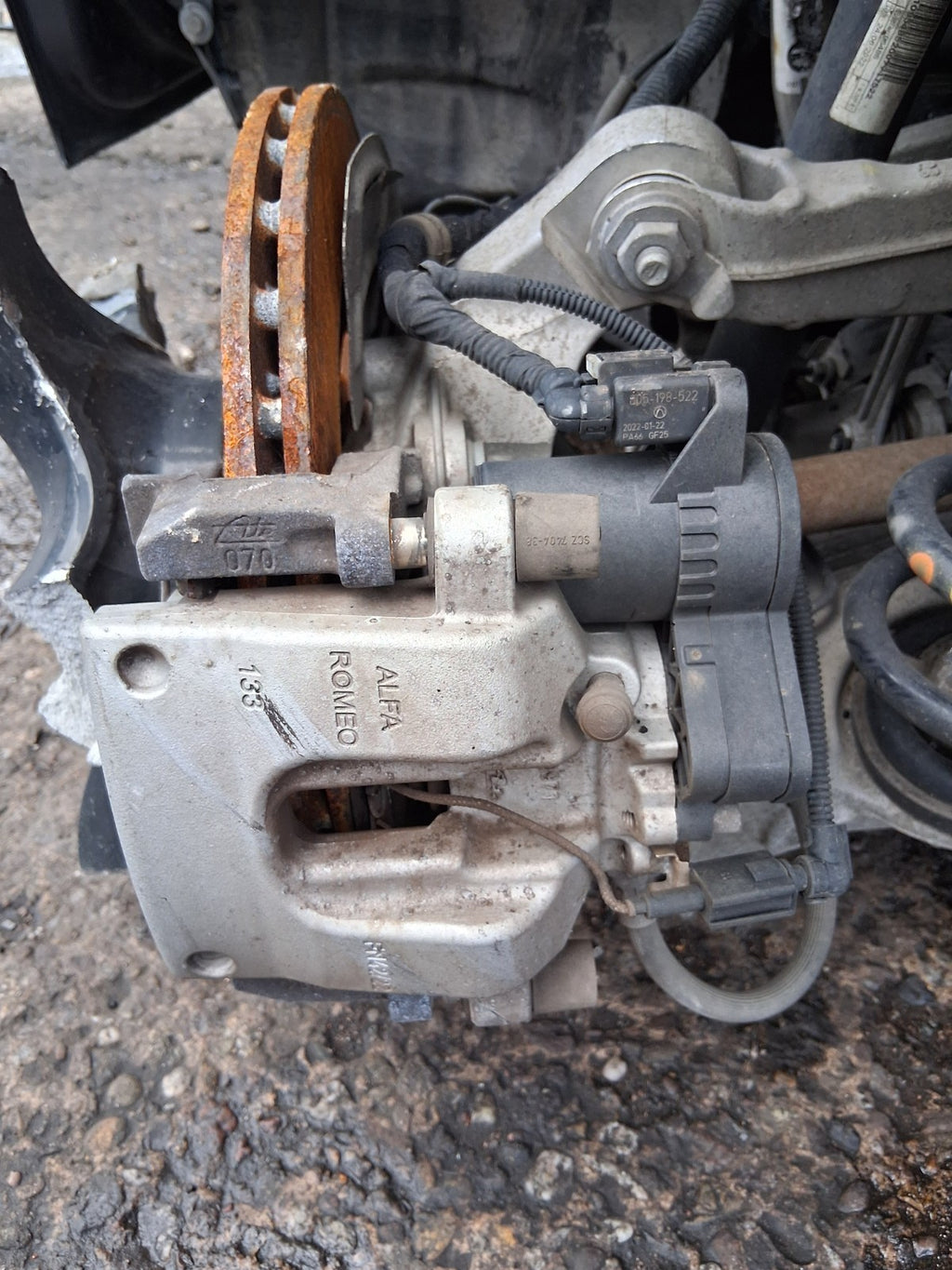2022 ALFA ROMEO STELVIO 949 4Q NSR PASSENGER SIDE REAR LEFT BRAKE CALIPER