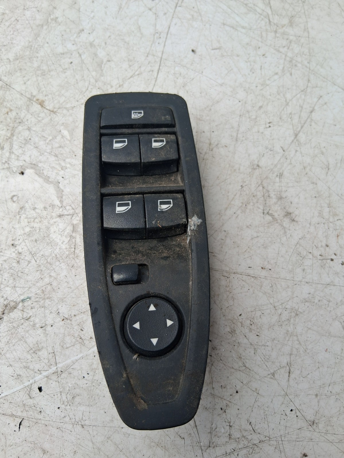 2014 BMW 3 SERIES F30 OSF DRIVER SIDE FRONT RIGHT WINDOW SWITCH 9208110