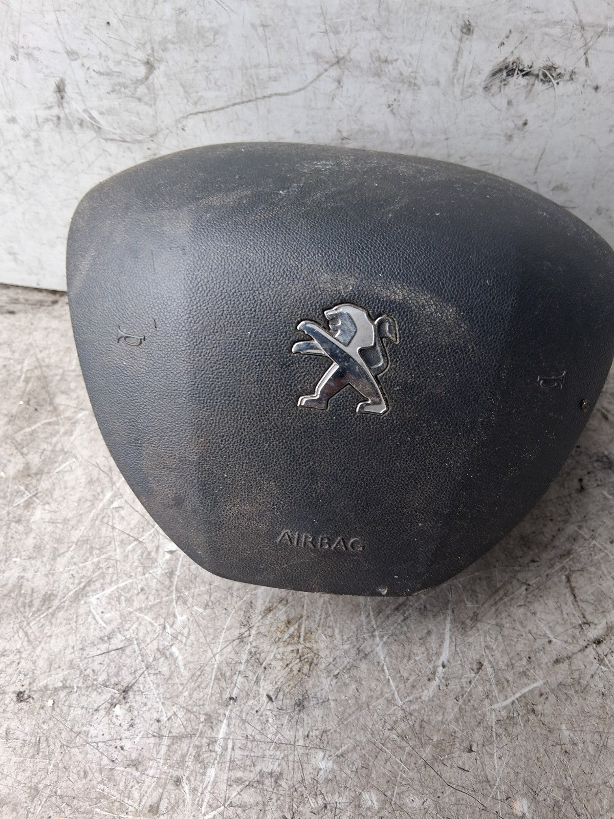 2012 PEUGEOT 208 STEERING WHEEL AIRBAG BLACK