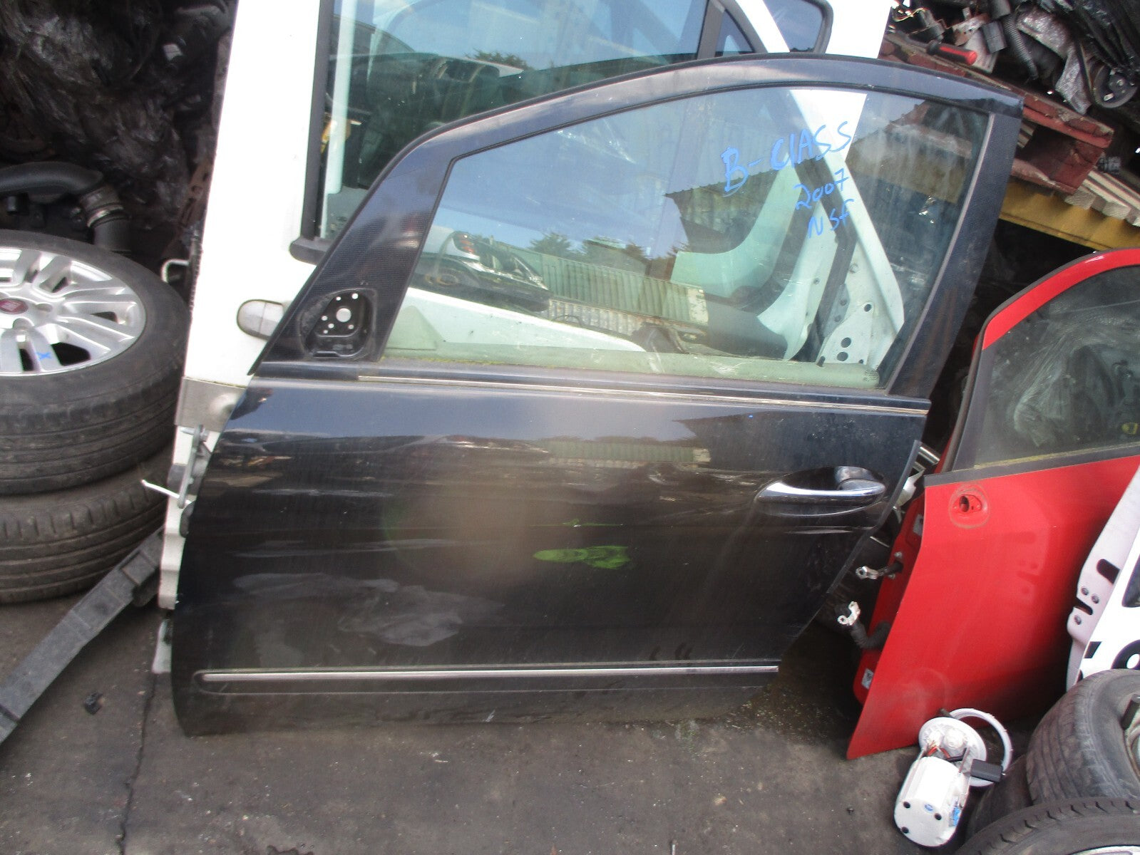 MERCEDES BENZ B CLASS W245 2007 NSF PASSENGER SIDE FRONT COMPLETE DOOR BLACK 191