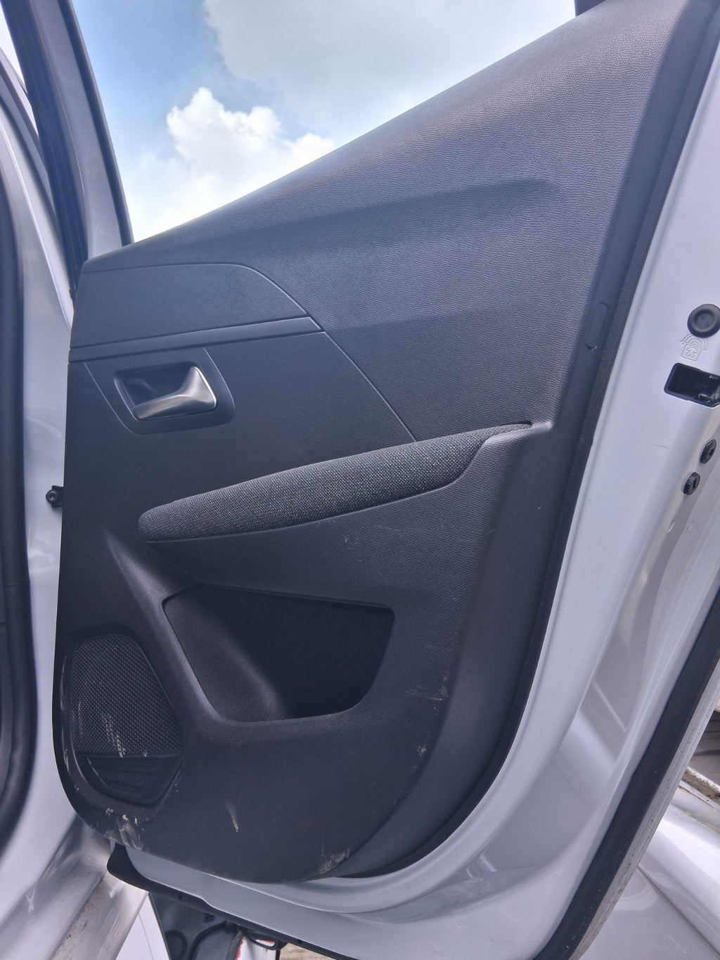 2025 PEUGEOT 208 MK2 OSR DRIVER SIDE REAR DOOR CARD PANEL