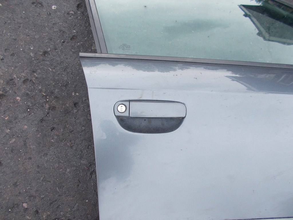 AUDI A3 8P FRONT OS/ DRIVER SIDE DOOR WITH DOOR CARD 8P4837630