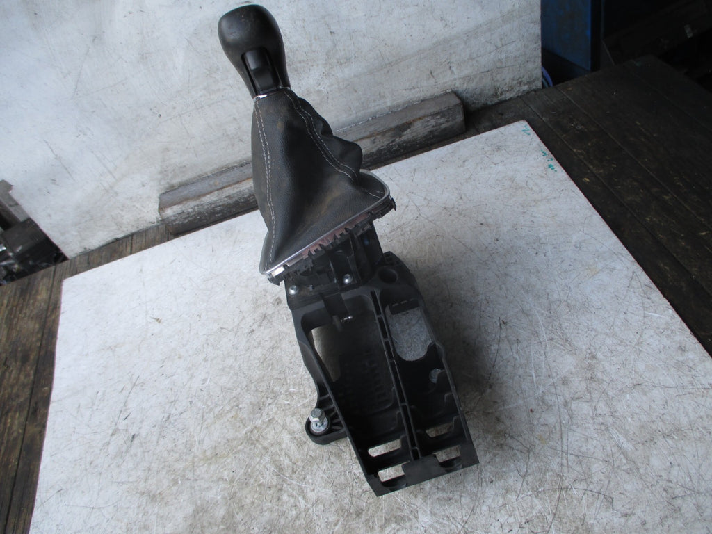 VAUXHALL ASTRA MK7 2018 MANUAL GEAR STICK KNOB 55497889