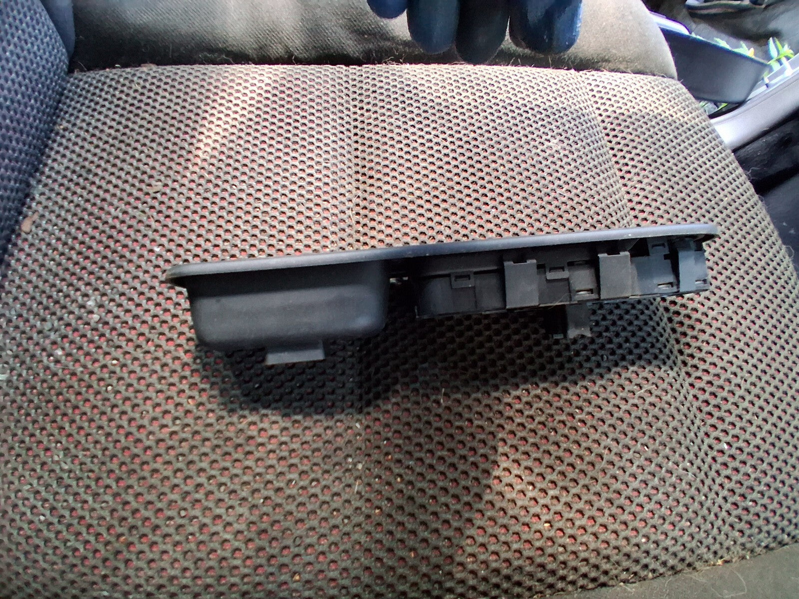2006 PEUGEOT 307 OSF DRIVER SIDE FRONT RIGHT WINDOW CONTROL SWITCH