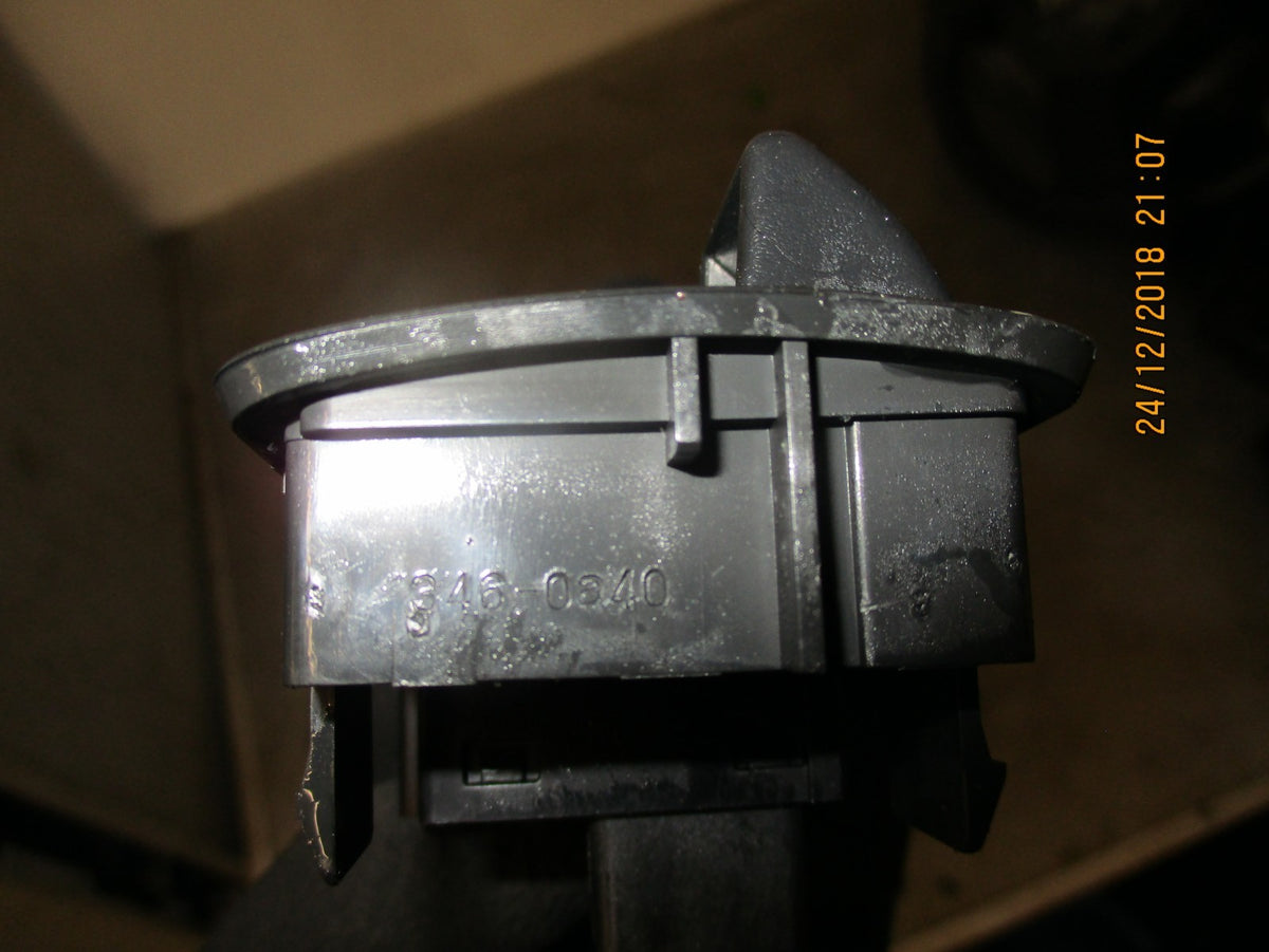 TOYOTA COROLLA 2005 WING MIRROR CONTROL SWITCH 183574