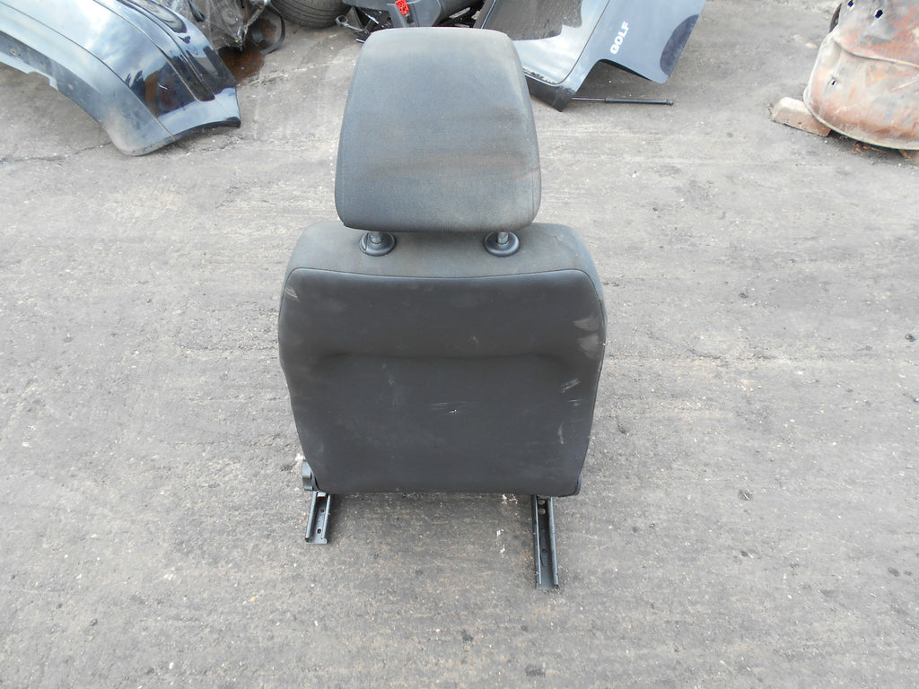 VOLKSWAGEN VW POLO 6R 2012 5 DOOR NSF PASSENGER SIDE FRONT SEAT BLACK & GREY