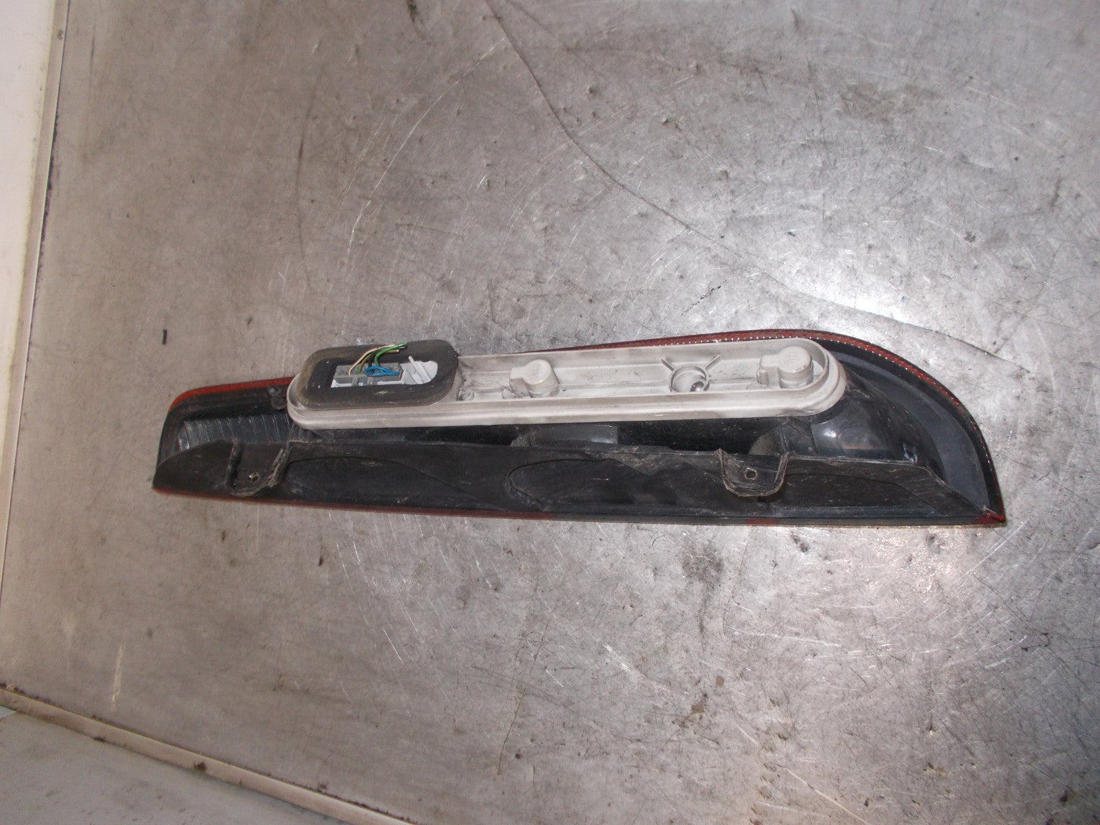 FORD FOCUS 2006 MK2 NSR PASSENGER SIDE REAR TAIL LIGHT 4M5113N004C