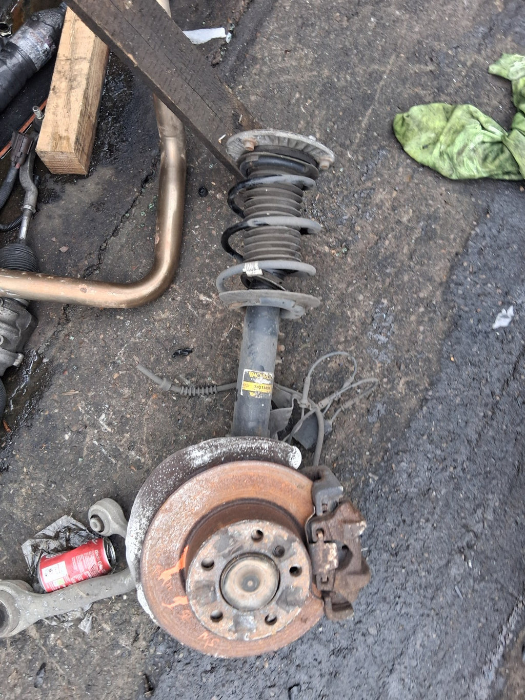 BMW 1 SERIES F20 2015 2.0 DIESEL NSF PASSENGER SIDE WHEEL HUB SHOCK LEG