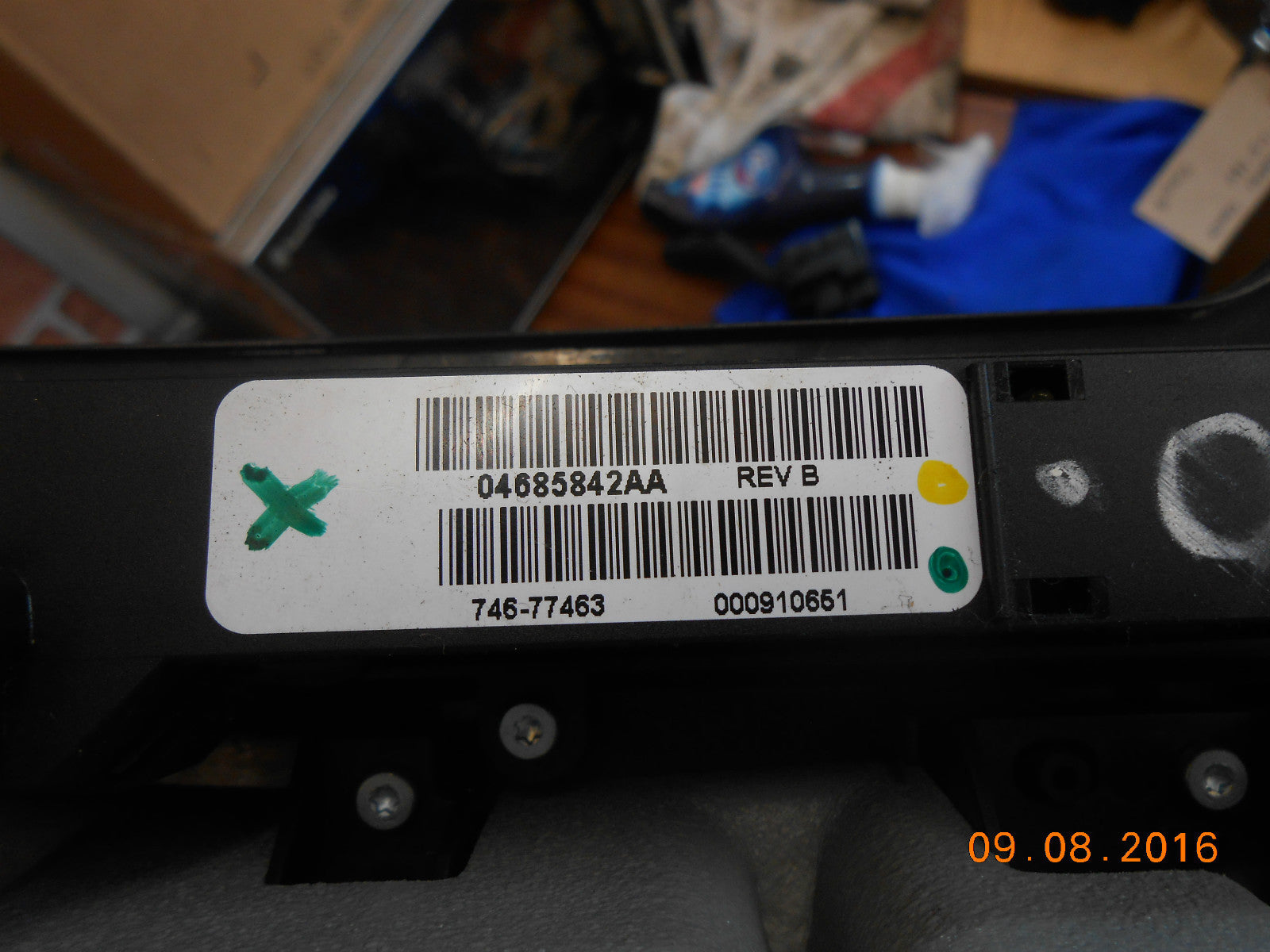 CHRYSLER VOYAGER 2001 HEATER CONTROL AIR VENT SURROUND TRIM PANEL 05009175AA