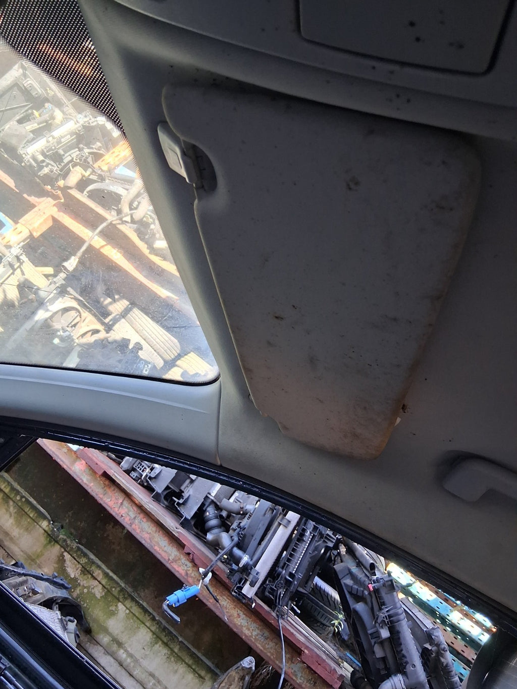 2009 FORD KUGA MK1 OSF DRIVER SIDE FRONT RIGHT SUN VISOR SHADE