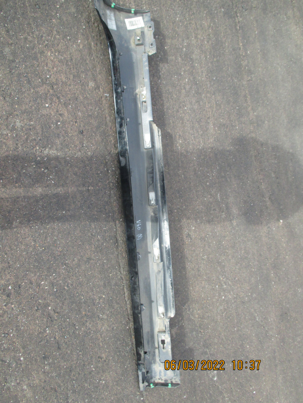 VOLVO V40 2012-2019 OS DRIVER SIDE SKIRT COVER 31395043