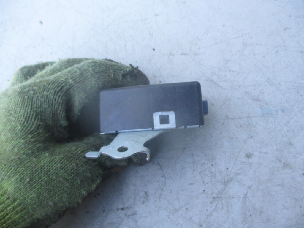 TOYOTA YARIS MK3 2014 DOOR CONTROL RECIEVER 897400D100