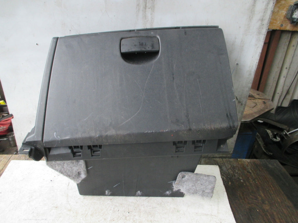HYUNDAI I20 MK1 NS PASSENGER SIDE STORAGE COMPARTMENT GLOVE BOX 845211J900