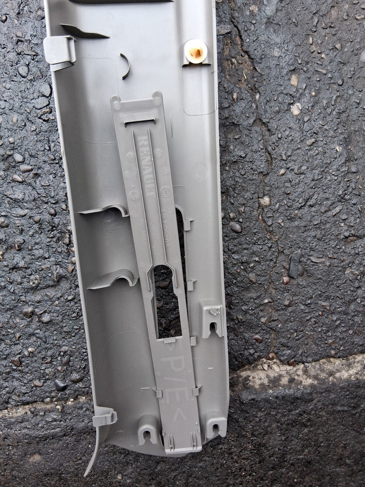 2023 RENAULT MASTER MK3 OSF DRIVER SIDE FRONT B PILLAR TRIM COVER 769150016R
