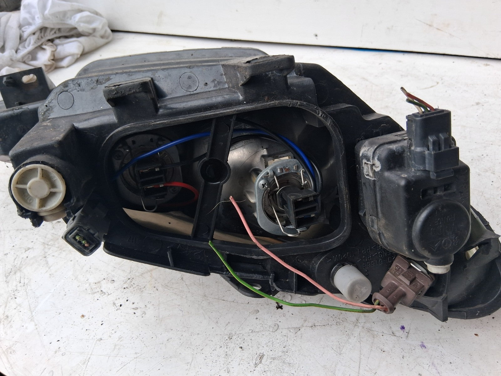 2005 PEUGEOT 206 NSF PASSENGER SIDE FRONT LEFT HEADLIGHT HEADLAMP 9630869680