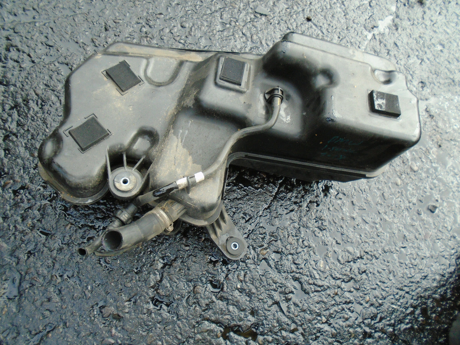 BMW 1 SERIES 2018 F20 DIESEL ADBLUE TANK WITH PUMP 7407232
