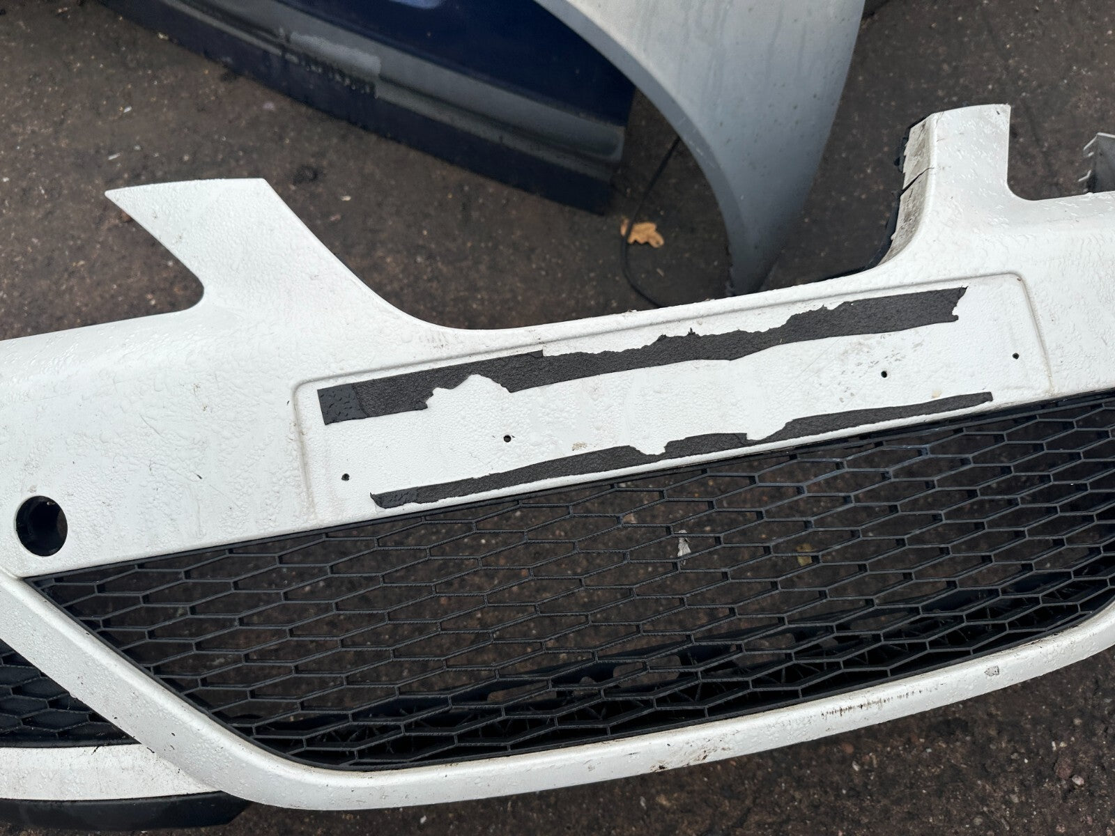 2012 SEAT IBIZA MK4 FRONT BUMPER WHITE PRE FACELIFT 6J0807221 A